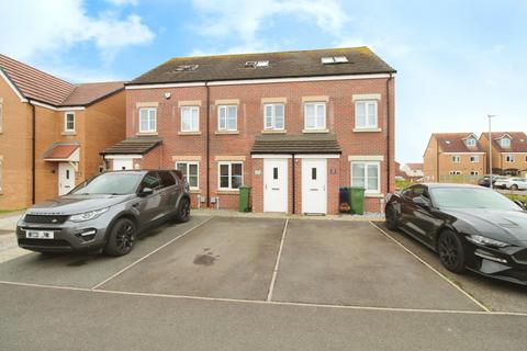 3 bedroom terraced house for sale, Shillhope Drive, Blyth, NE24