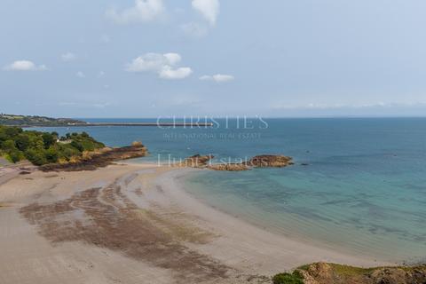 5 bedroom detached house for sale, Les Charrieres D'anne Port, St. Martin, Jersey. JE3 6DT