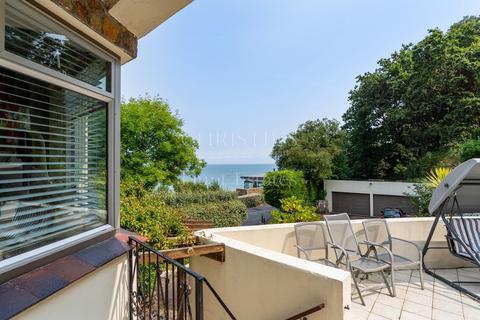 5 bedroom detached house for sale, Les Charrieres D'anne Port, St. Martin, Jersey. JE3 6DT