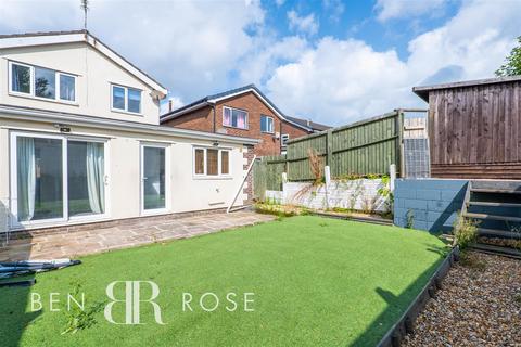 4 bedroom detached house for sale, School Field, Bamber Bridge, Preston