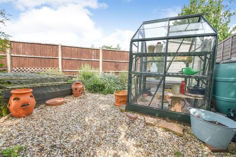 7 Oak Tree Close, Aldershot, GU12 4BE