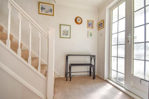7 Oak Tree Close, Aldershot, GU12 4BE