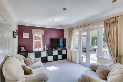 349 Mapperley Plains, Mapperley, Nottingham, NG3 5RS