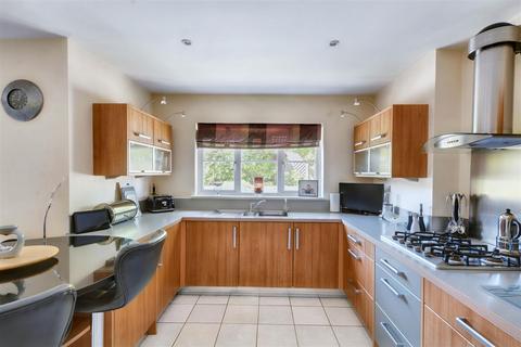 349 Mapperley Plains, Mapperley, Nottingham, NG3 5RS