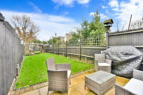 4 bedroom terraced house for sale, Walderslade Road, Chatham, Kent