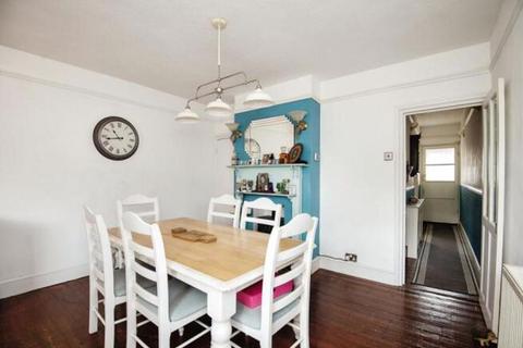 4 bedroom terraced house for sale, Walderslade Road, Chatham, Kent