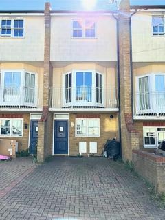 4 bedroom house to rent, Trinity Place, Ramsgate