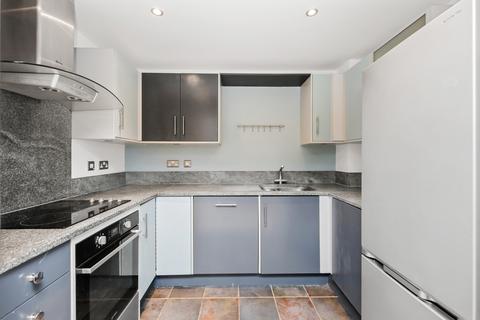 2 bedroom flat for sale, St. Davids Square, London, E14