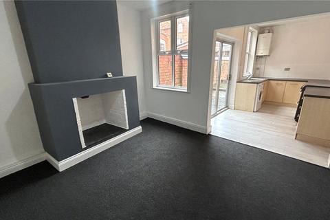 2 bedroom terraced house to rent, Queens Road, Leicester LE2