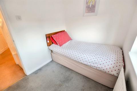 27 Ainsty Crescent, Wetherby, LS22 7QP