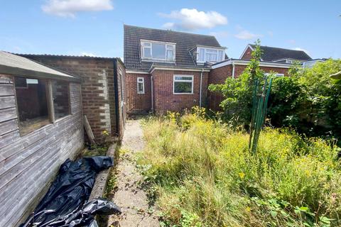 2 Cleves Way, Ashford, TN23 5DD