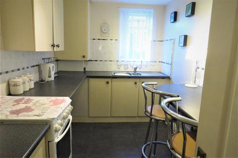 2 bedroom house share to rent, Queens Road, Southport