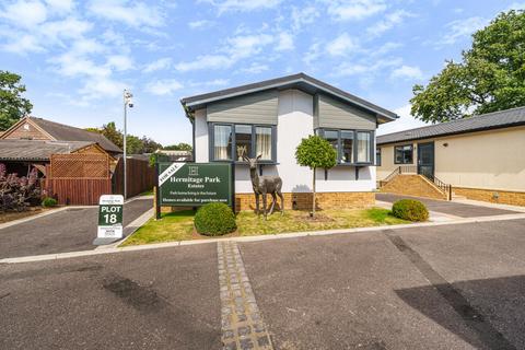 2 bedroom bungalow for sale, Hermitage Park, Bracknell RG42