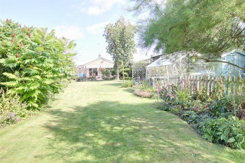 3 bedroom detached bungalow for sale, The Meadows, Leven