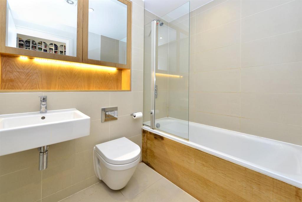 Coleman-Fields,9-bath-web.jpg