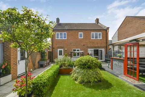 4 bedroom house for sale, Oxmoor Place, Easingwold, York