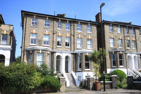 1 bedroom flat for sale, Blackheath Grove, London SE3