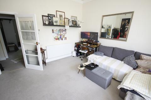 1 bedroom flat for sale, Blackheath Grove, London SE3