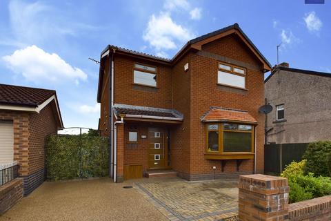 4 bedroom detached house for sale, Midgeland Road, Blackpool, FY4