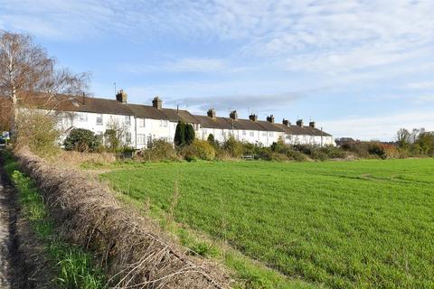 2 bedroom terraced house for sale, Knowle Road, Wouldham