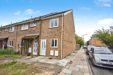 2 bedroom end of terrace house for sale, Colegrove Road, Peckham, London