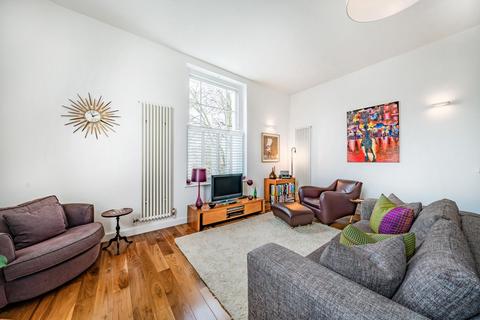 2 bedroom flat for sale, Larkhall Lane, Stockwell