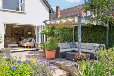 4 bedroom detached house for sale, Fagnall Lane, Winchmore Hill, HP7