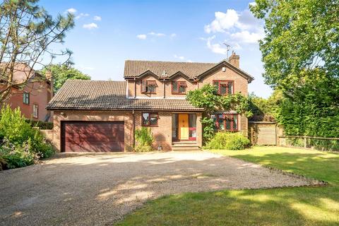 4 bedroom detached house for sale, Headley Road, Liphook