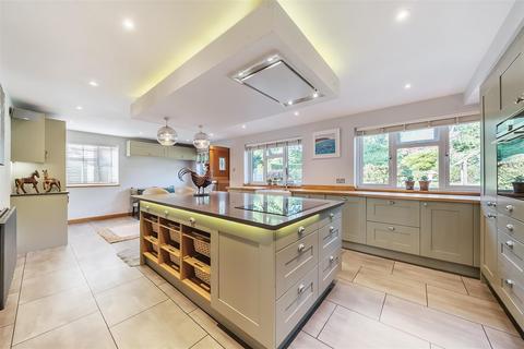 4 bedroom detached house for sale, Headley Road, Liphook