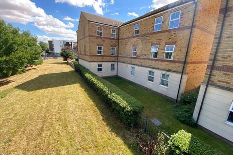 2 bedroom flat for sale, Elvaston Court, Grantham, Lincolnshire, NG31 7FL