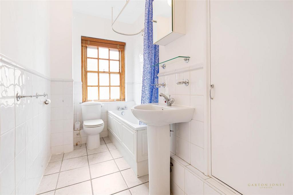 Bathroom.jpg