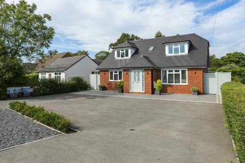 4 bedroom chalet for sale, Ashford Road, Bethersden, TN26