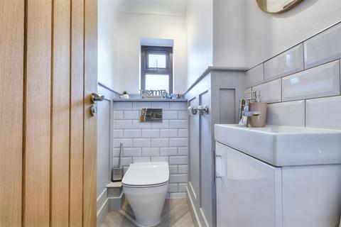 2 Ashview Close, Long Eaton, Nottingham, NG10 3QA