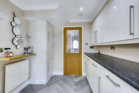 2 Ashview Close, Long Eaton, Nottingham, NG10 3QA