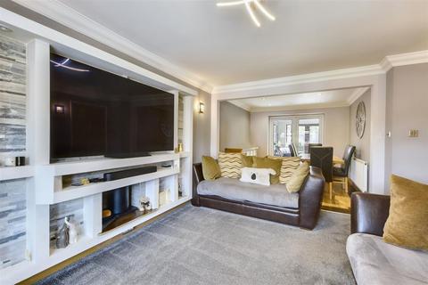 2 Ashview Close, Long Eaton, Nottingham, NG10 3QA