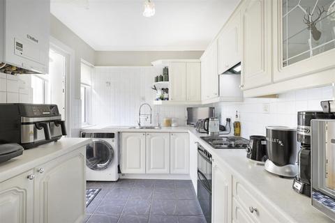137 New Road, London, E4 9EZ