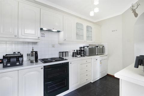 137 New Road, London, E4 9EZ