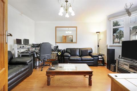 137 New Road, London, E4 9EZ