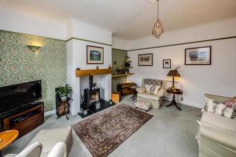 4 West View, Paddock, Huddersfield, HD1 4TX