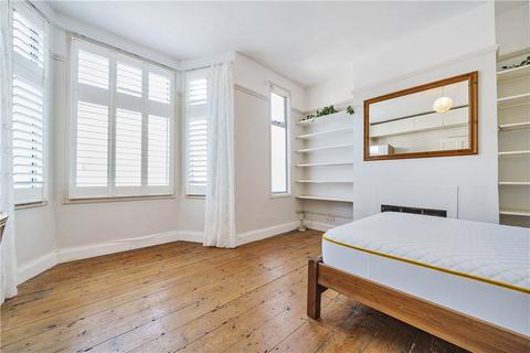 2 bedroom maisonette for sale, Como Road, London