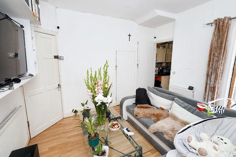 1 bedroom flat for sale, Spencer Road, London E17