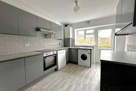 6 bedroom terraced house to rent, Ewart Street, Brighton