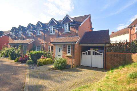 3 bedroom house for sale, Cruickshank Drive, Wendover HP22