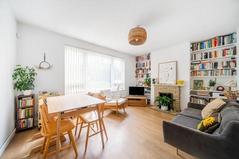 2 bedroom maisonette for sale, Seymour Villas, London