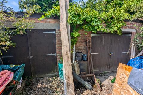 Garage for sale, MILITARY ROAD, WALLINGTON