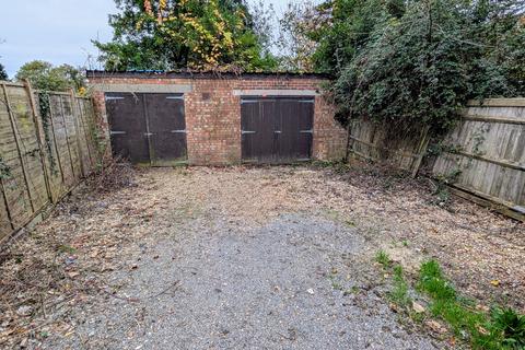 Garage for sale, MILITARY ROAD, WALLINGTON