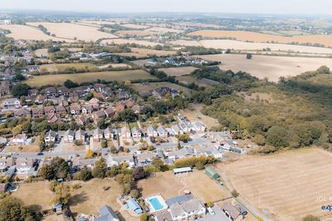 4 bedroom detached house for sale, Green Trees Avenue, Chelmsford CM3