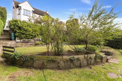 4 bedroom detached house for sale, Farmhill Crescent, Stroud