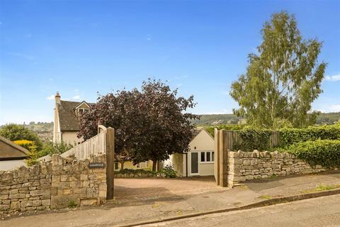 4 bedroom detached house for sale, Farmhill Crescent, Stroud