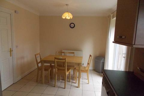 1 bedroom house to rent, 38 Faraday Court, Sheraton Park